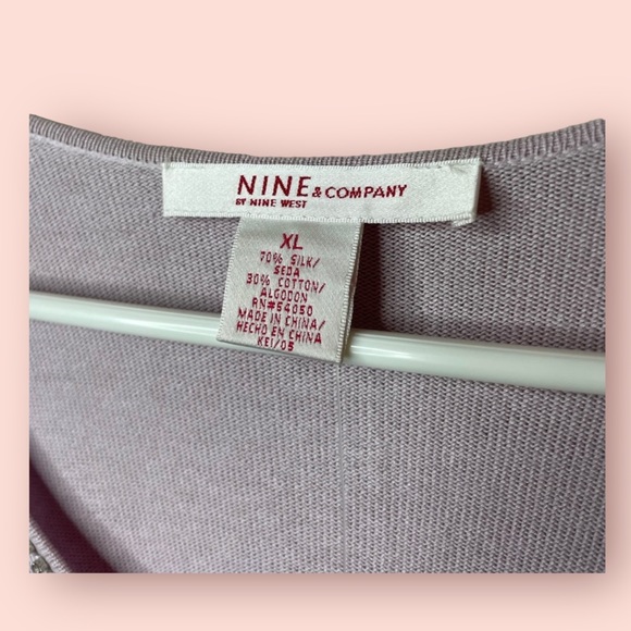 Nine & Co Scoop Neck Top - Picture 11 of 11